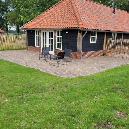 Holiday home Authentieke Schuurwoning 'Erve Meuleneind' *